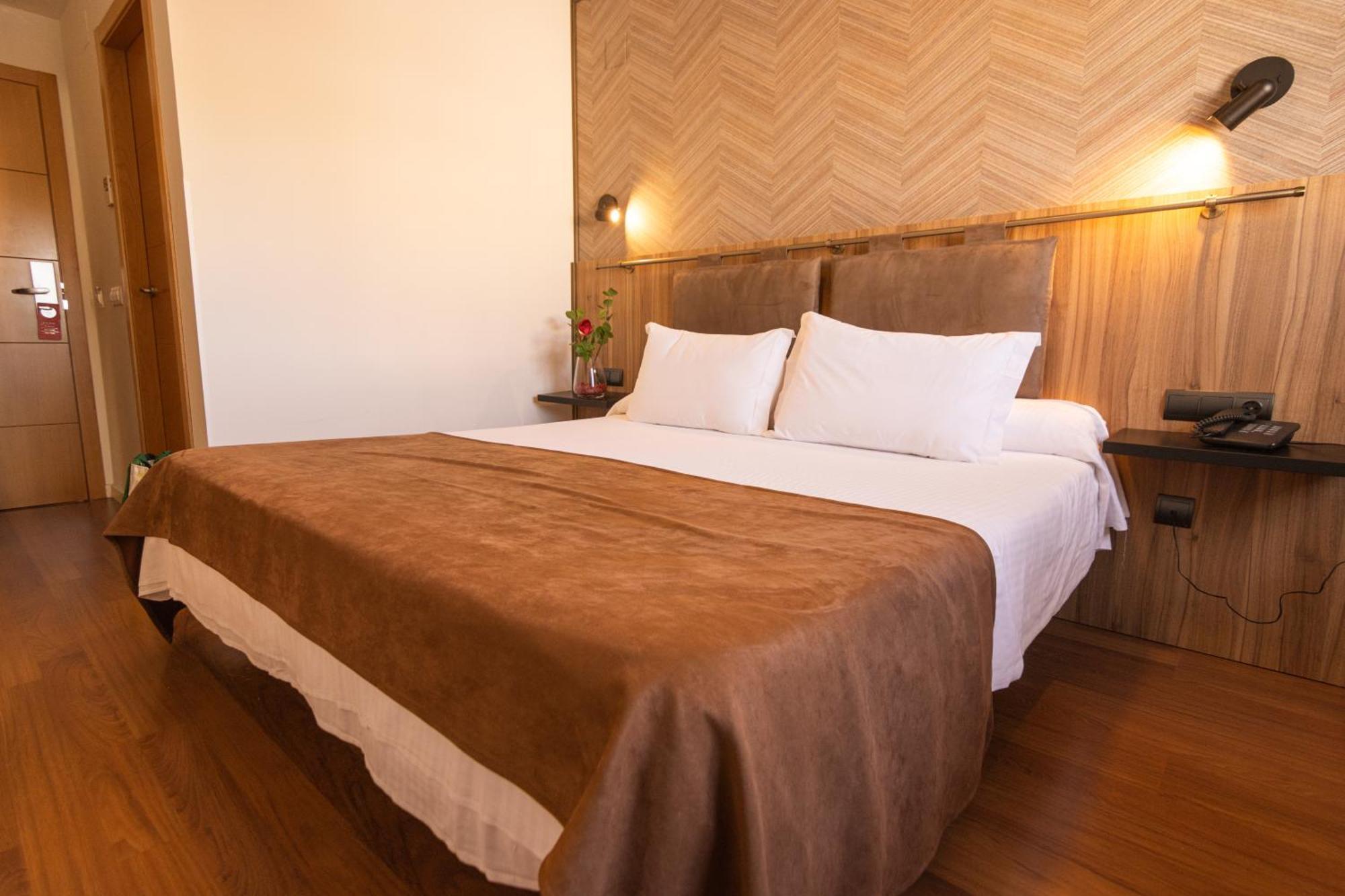 Gce Hoteles Малага Экстерьер фото